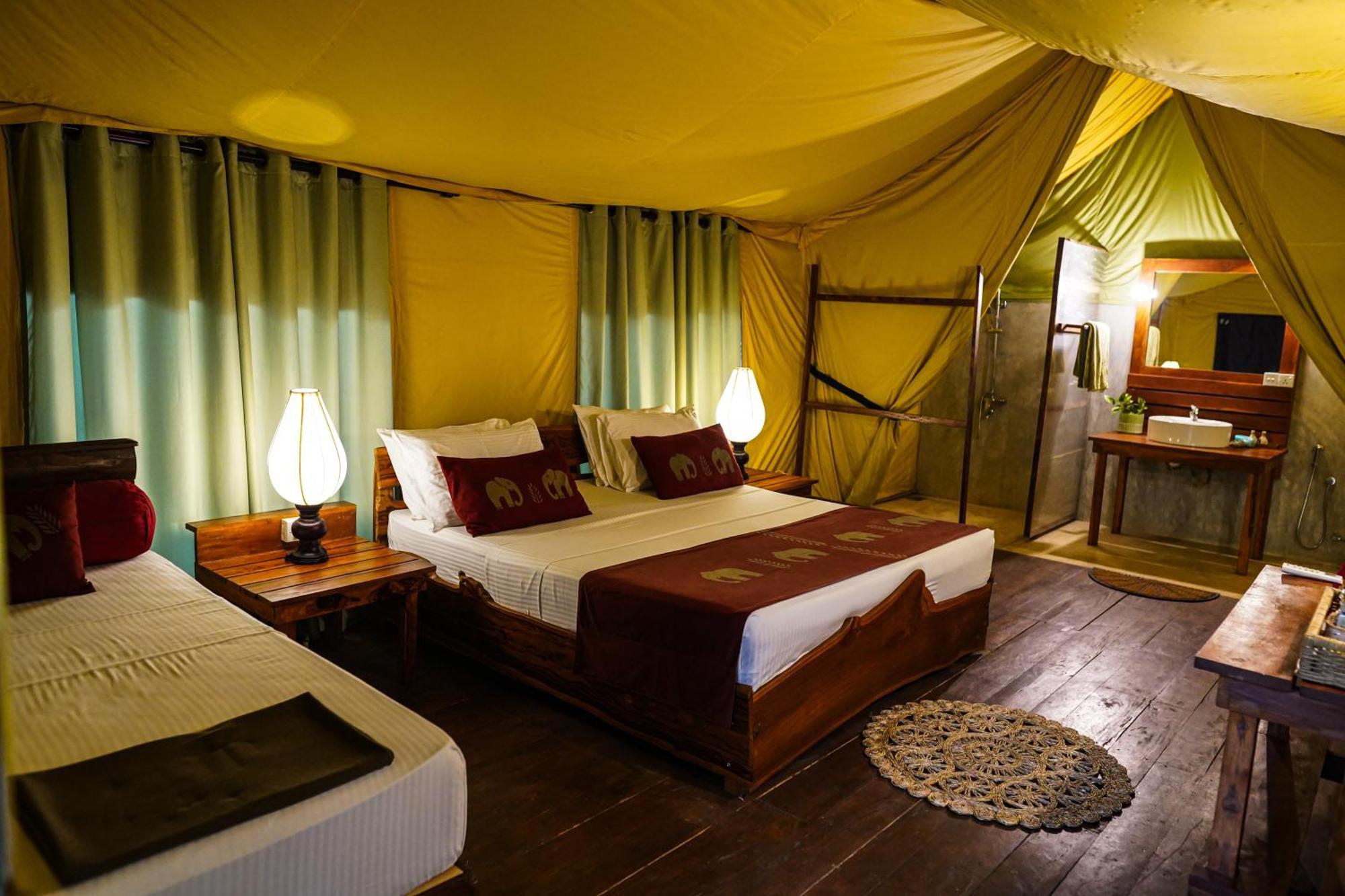 River Glamping By Gaga Bees Udawalawe Dış mekan fotoğraf