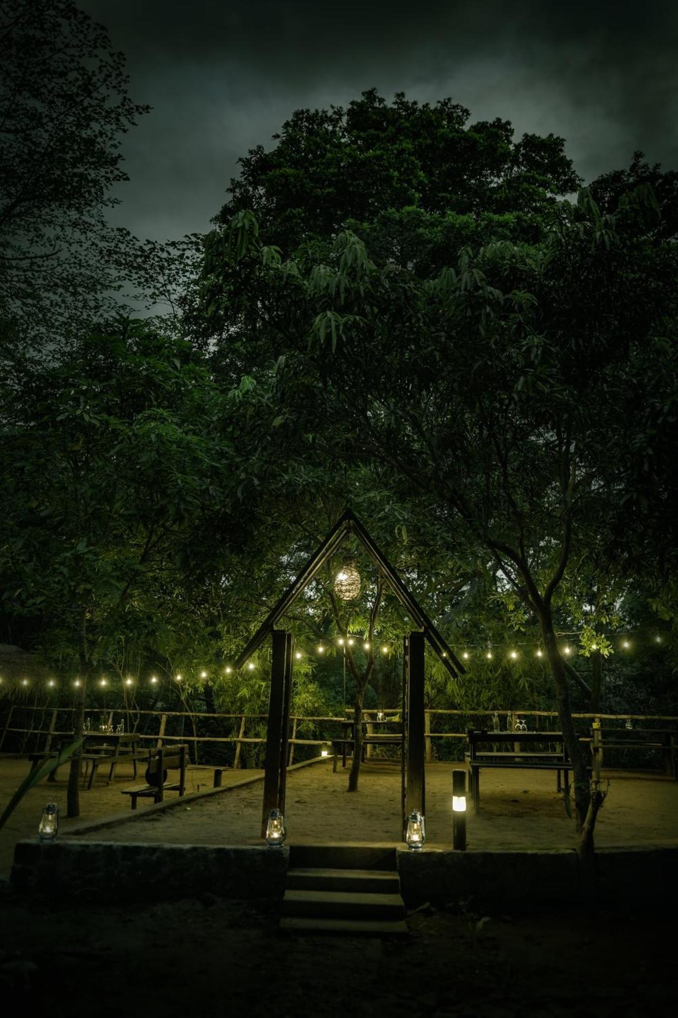 River Glamping By Gaga Bees Udawalawe Dış mekan fotoğraf