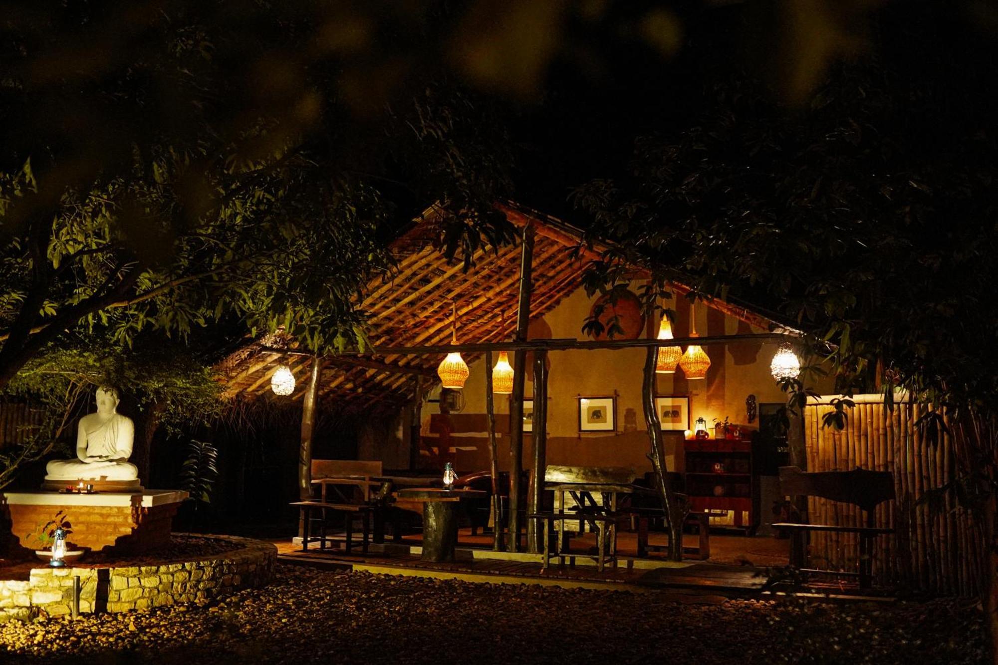 River Glamping By Gaga Bees Udawalawe Dış mekan fotoğraf